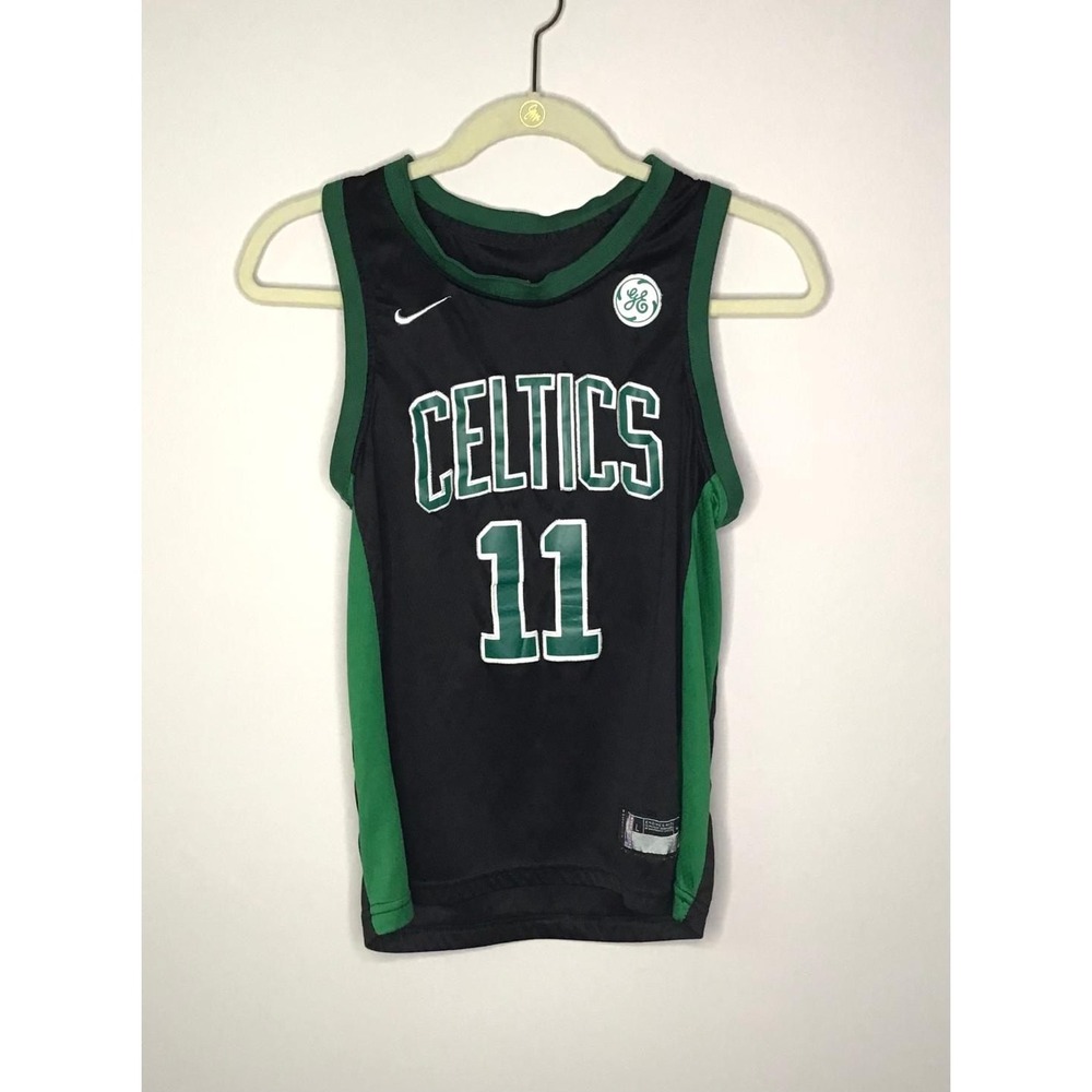 Nike Boston Celtics Kyrie Irving 11 Youth Jersey Large Black Green Swingman NBA